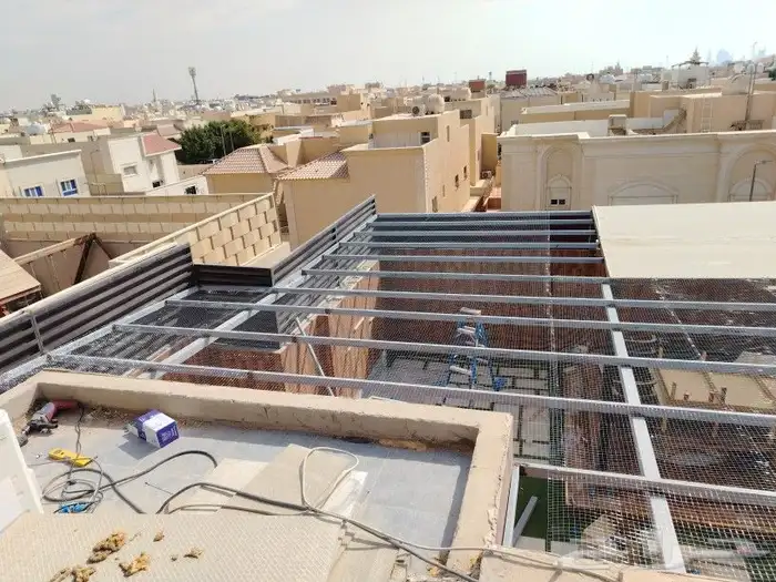مظلات وسواتر وجميع أعمال الحداده والقرميد صيانه أبواب تركيب 6