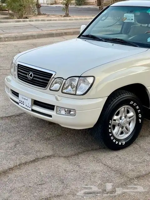 جيب لكزس LX موديل 2000 قمه بنظافة 22