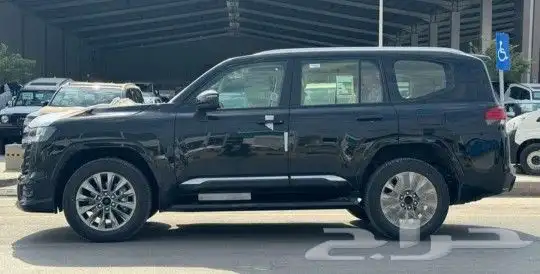 تويوتا لاند كروزر S. GXR 5 بنزين سعودي 2025 كاش وتقسيط 4