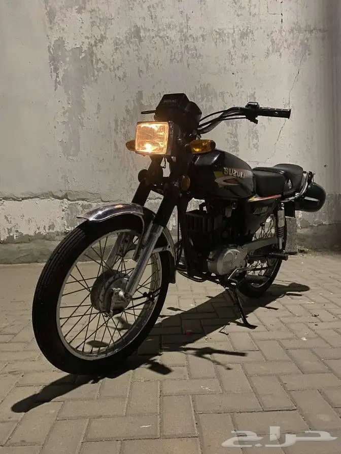 اكس 100 - ax 100 سوزوكي Suzuki مخزن 2