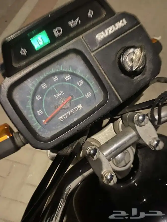 اكس 100 - ax 100 سوزوكي Suzuki مخزن 3