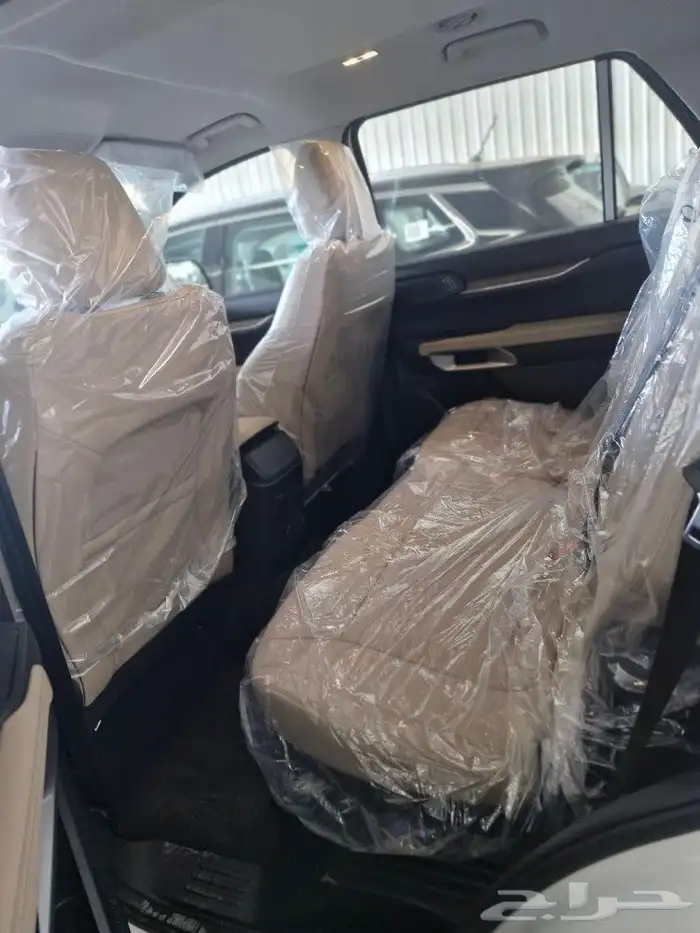 فورد ايفريست XLT 2025 13