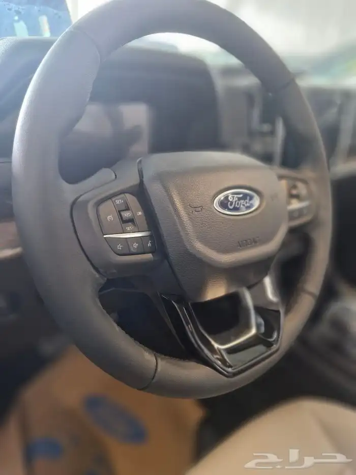 فورد ايفريست XLT 2025 24