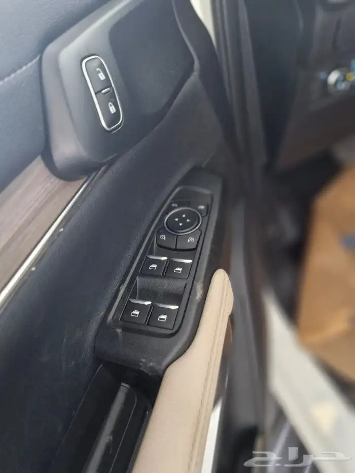 فورد ايفريست XLT 2025 28