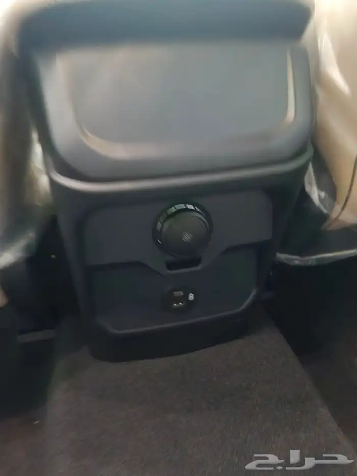 فورد ايفريست XLT 2025 18