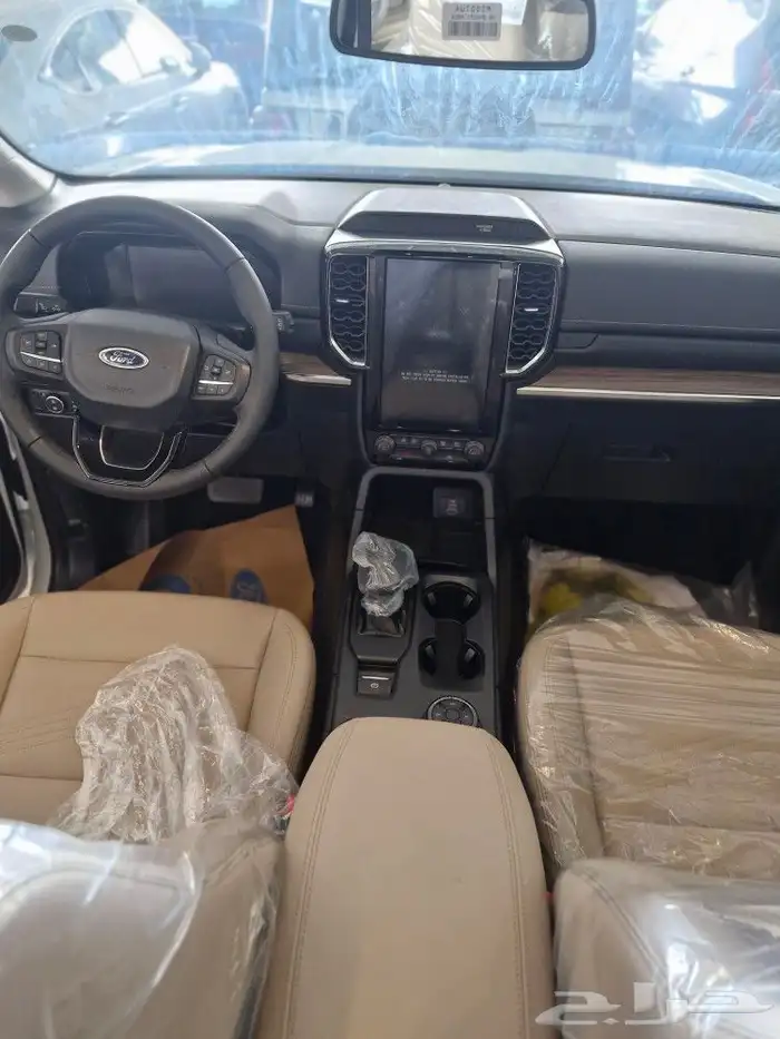 فورد ايفريست XLT 2025 16