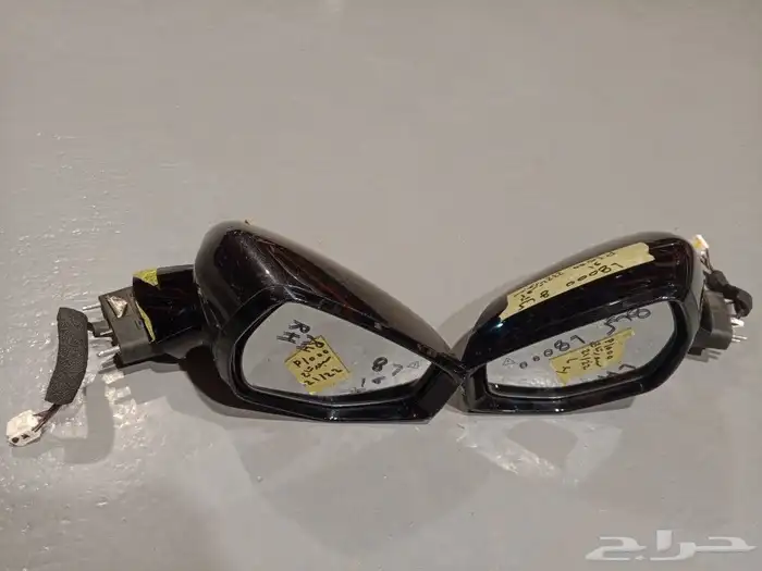 مرايات كيا 8 2023 2