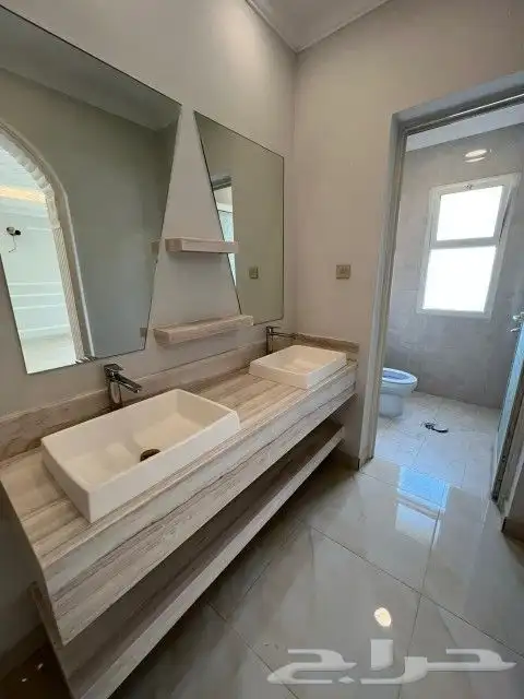 شقة مميزة للبيع عوالي الظهران 1