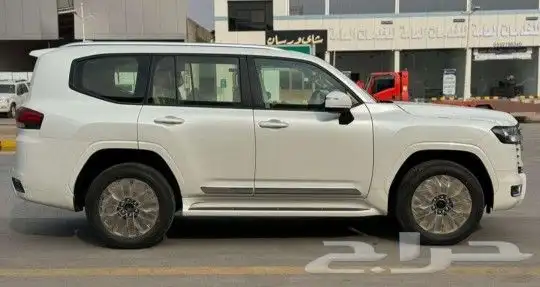 تويوتا لاند كروزر L3. عبداللطيف جميل 2025 9