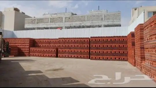 بلك هوردي احمر بلك مباني بلك بركاني معزول 9
