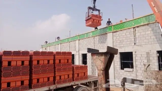 بلك هوردي احمر بلك مباني بلك بركاني معزول 5