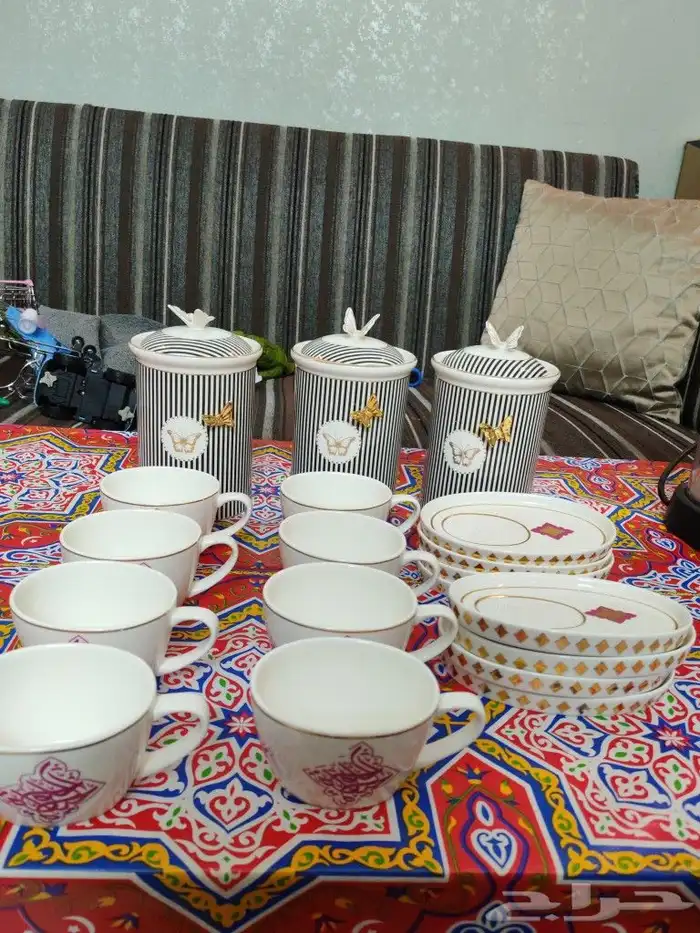 ماكينة القهوة كبسولات نسبرسو مع طقم كاسات مع عدد 2 شجر صغير 4