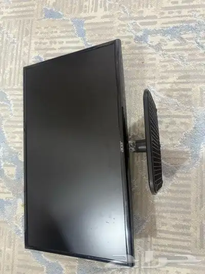 شاشه كمبيوتر شركه acer فيها كسر فوق من جهت اليمين 4