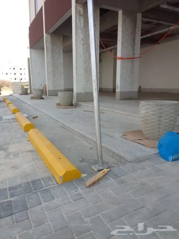 مواقف السيارات ومراكن زرع 0