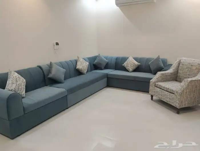 هذا كنب مخده ماذا هو تلبيس 140 ريال يبغى تفصيل 320 يبغى كنب 1