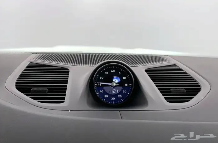 سيارة بورش كايين ابيض Porsche Cayenne AWD SUV موديل 2024 24