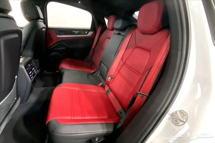 سيارة بورش كايين ابيض Porsche Cayenne AWD SUV موديل 2024 11