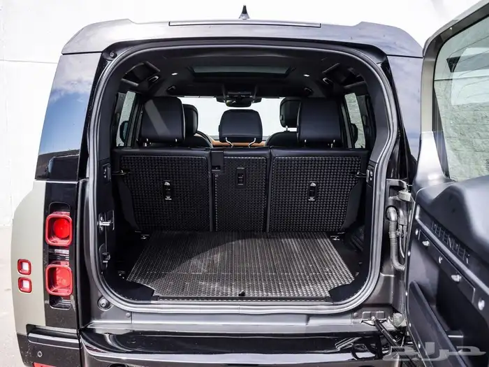 لاند روفر ديفندر Land Rover Defender X-Dynamic SE موديل 2023 21