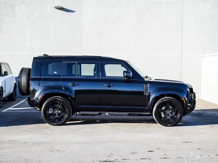 لاند روفر ديفندر Land Rover Defender X-Dynamic SE موديل 2023 4