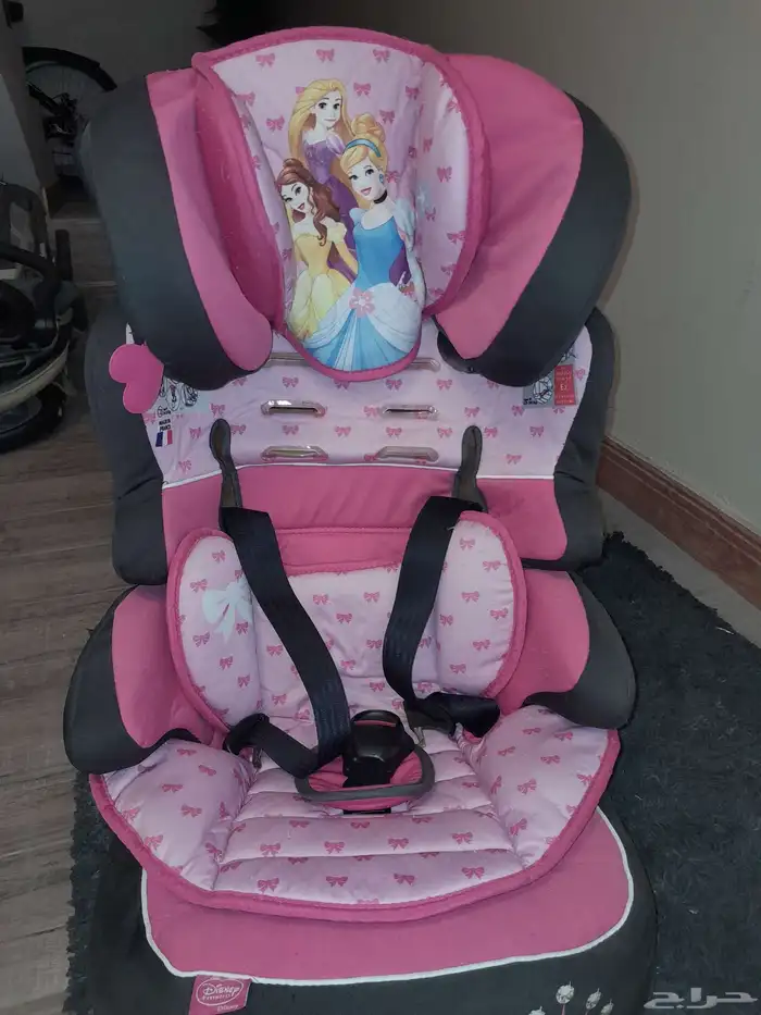 كرسي اطفال للسيارة 0
