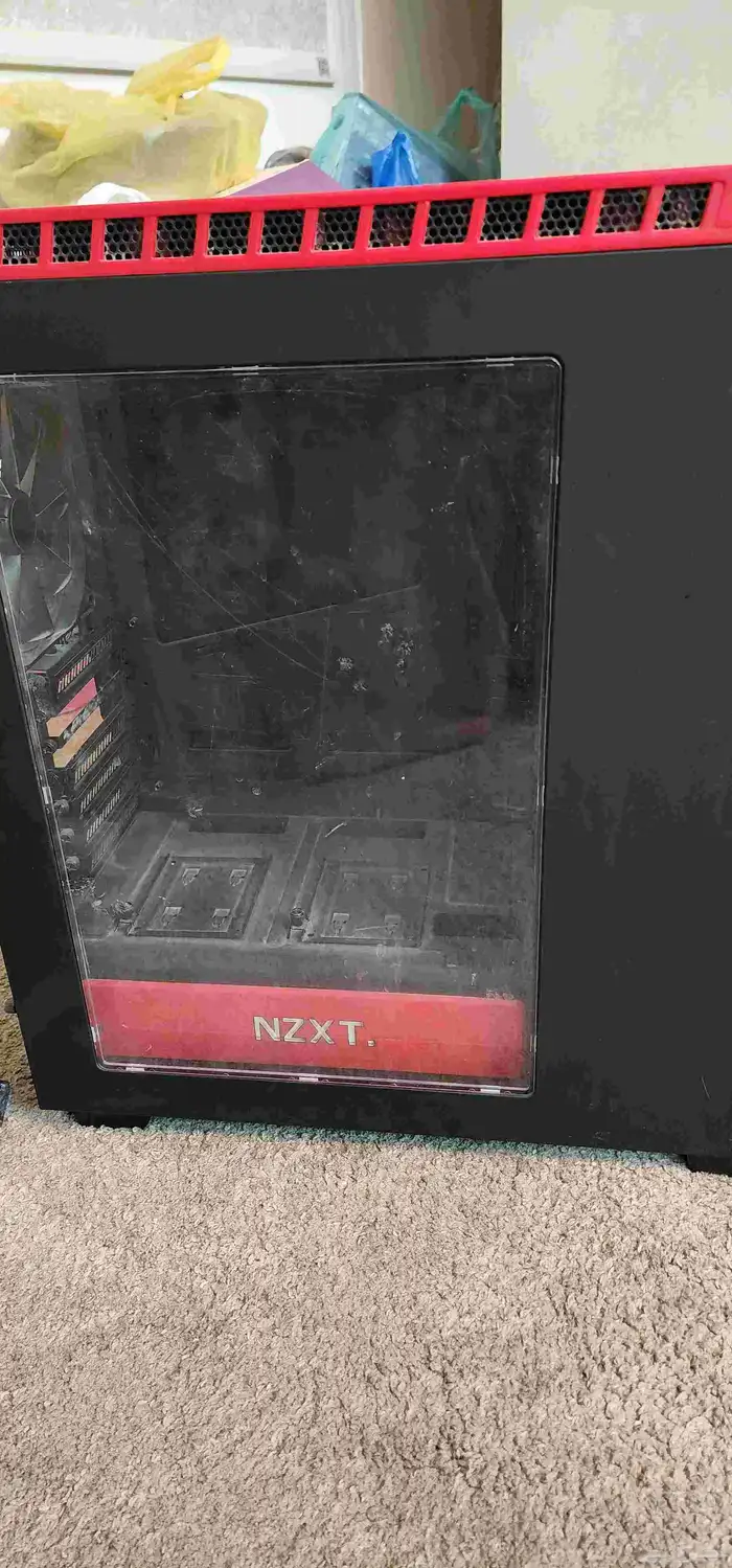 قطع PC كمبيوتر مستعمل معالج رايزن5600x مذربورد كرت رامات كيس 8
