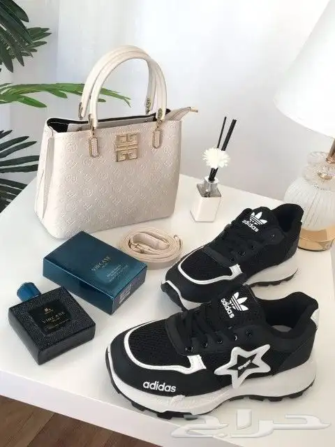 شنطه ماركة فندي مع شوز وعطر شامل التوصيل والشحن 2