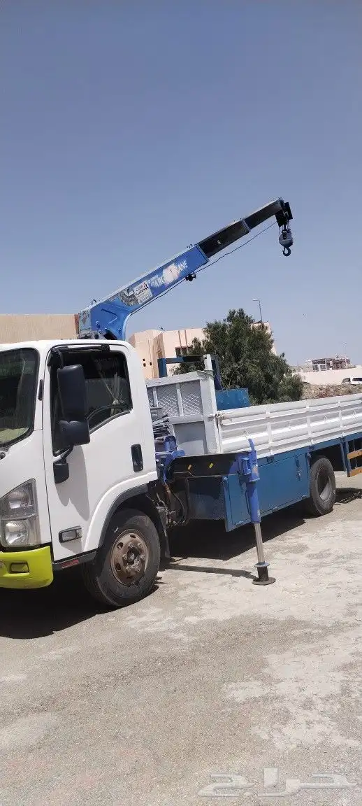 ونش للايجار اليومي في أبها وخميس مشيط وضواحيها ورفع عمال 0