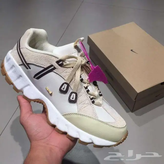 شوزات نيوبلانس جاكيموس نايك أديداس 20