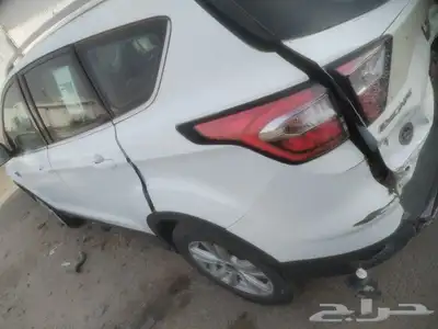تشليح جدة الحمدانية لبيع قطع غيار السيارات فورد اسكيب 1