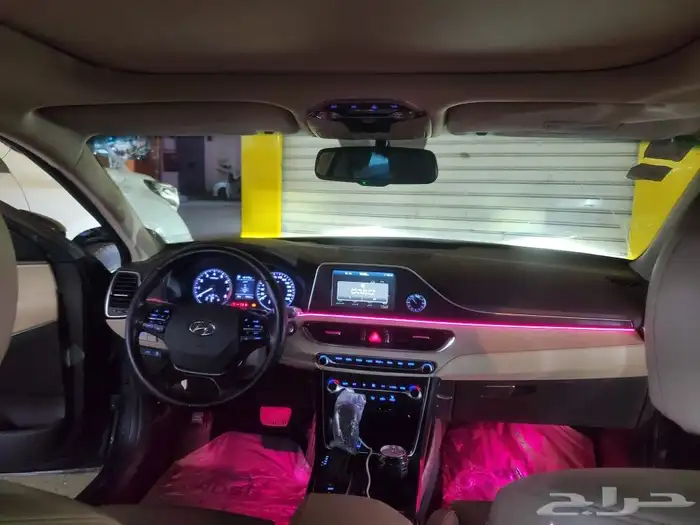 ليدمحيطي سياره ازيرا موديل 2018 3