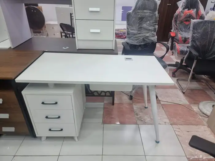 مكتب كراسي دولاب طاولات طعام كراسي بلاستيك كلو جديدة 0
