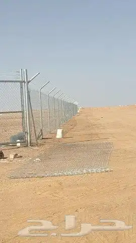 نحن نقوم بتوريد وتركيب جميع انواع الشبوك السياج الحديدي 2