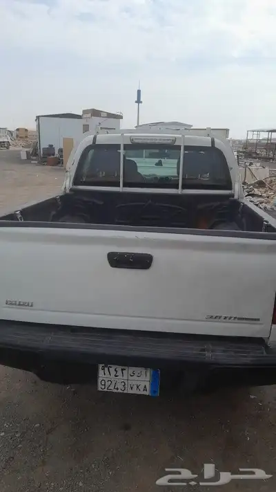 ايسوزو وانيت2012 8 3