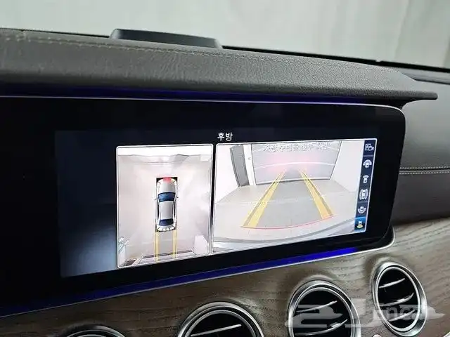 مرسيدس E300 4MATIC 2020 14