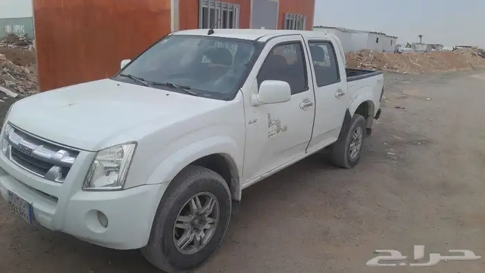 ايسوزو وانيت2012 8 0
