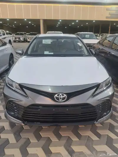 تويوتا كامري رمادي LE جنوط 2024 بطاقة 9