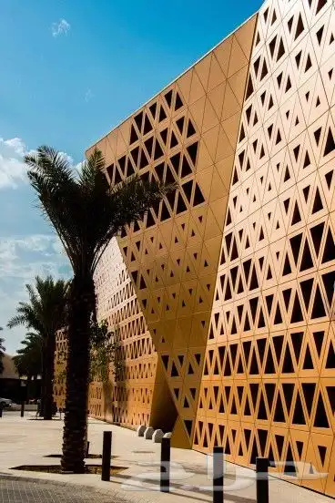 اعلانات شرق الرياض واجهات كلادينج وحروف 3dبارزه بأنواعها 3