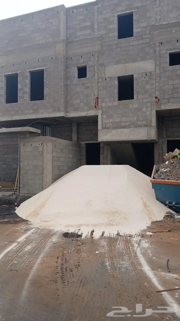 رمل ابيض بطحة تيماء صندوق 26متر حمول فل. بطحه نضيف ابيض 2