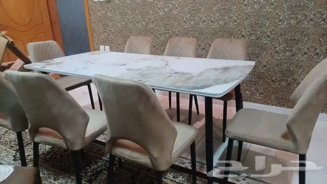 طاولات طعام ارجل استيل 22