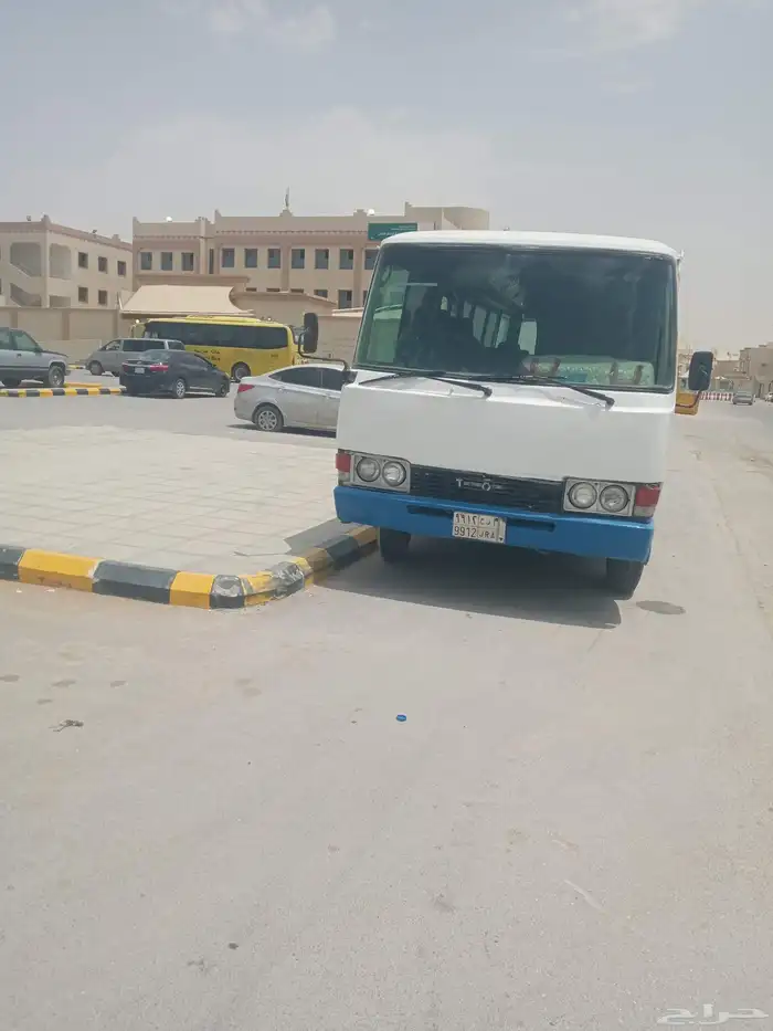 باص تويوتا كوستر قديم مديل 86 مكينه ممتازة وقير ممتاز شغال 0
