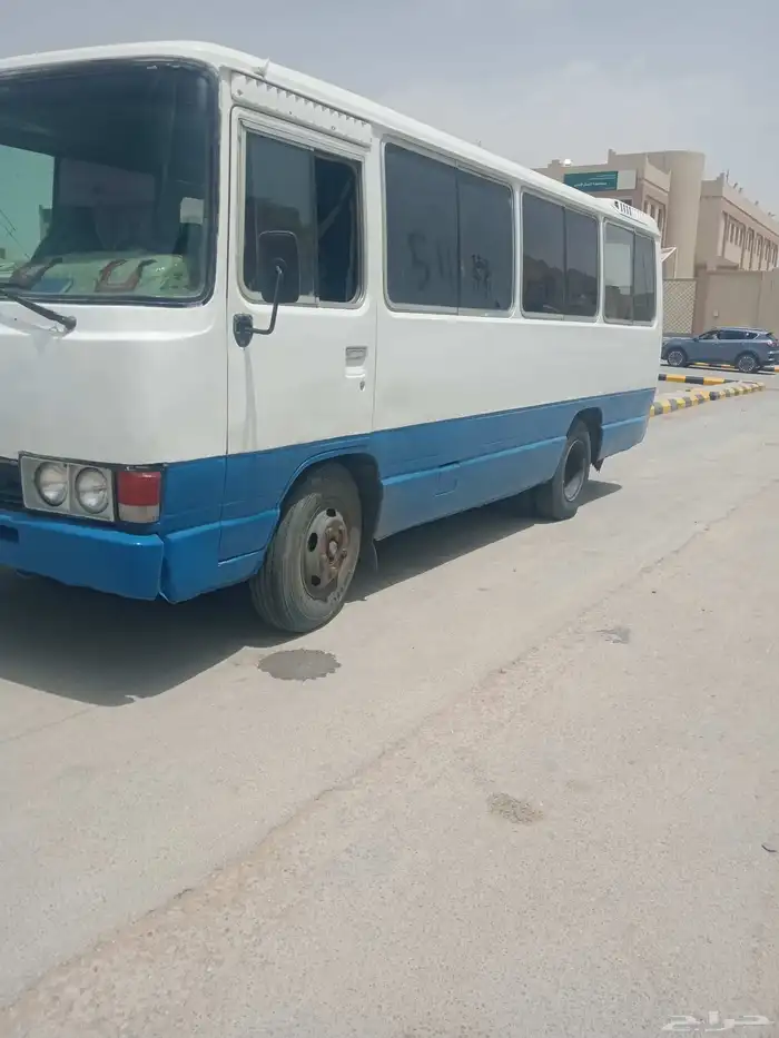 باص تويوتا كوستر قديم مديل 86 مكينه ممتازة وقير ممتاز شغال 1