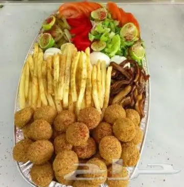 معلم سندوتشات فلافل وصحون وخلطة حمص 0