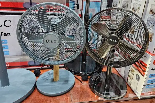 تخلص من حر الصيف   ولطف الاجواء  بواسطة مروحة عامود من DLC 3