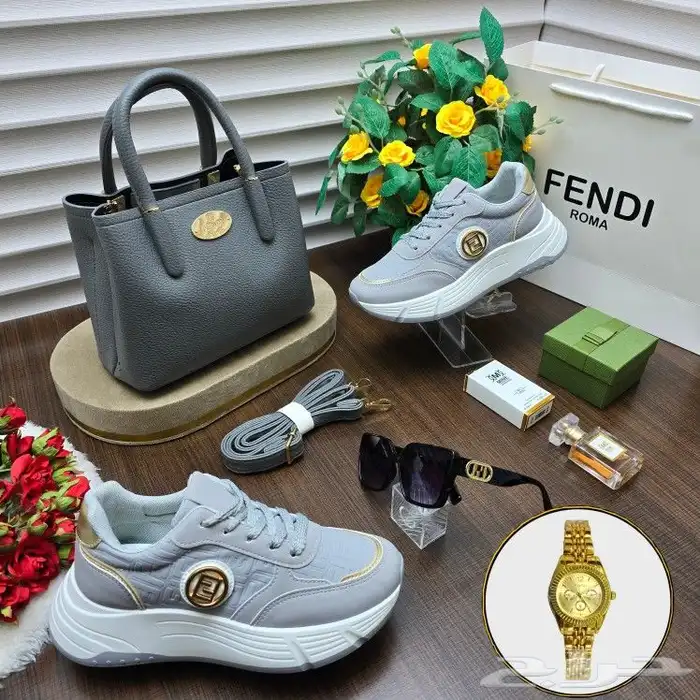 اطقم نسائي ماركة فندي 3