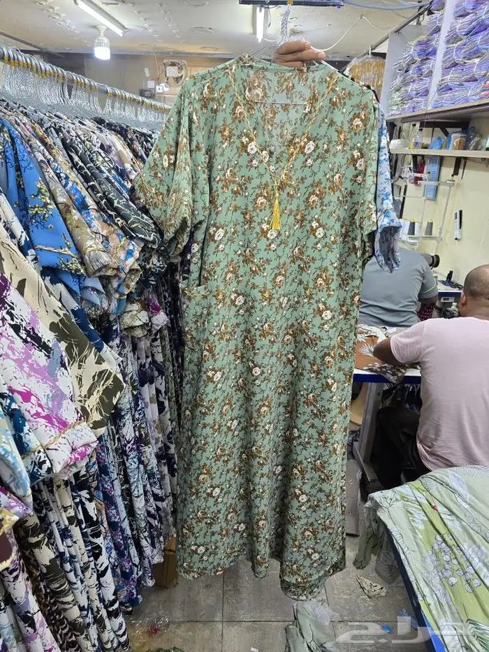 ملابس نسائي 49
