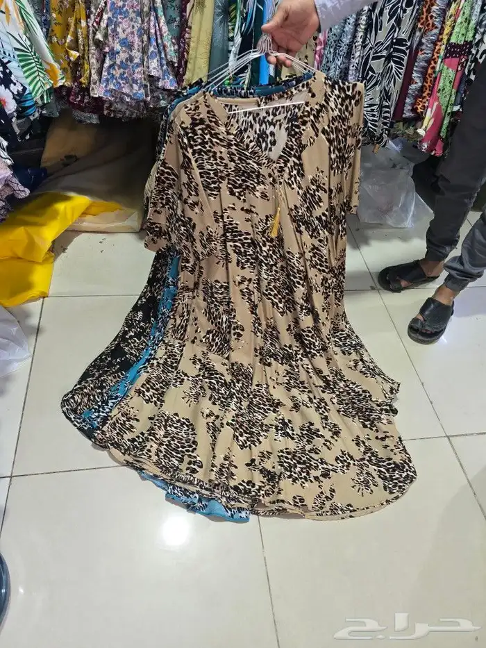 ملابس نسائي 32
