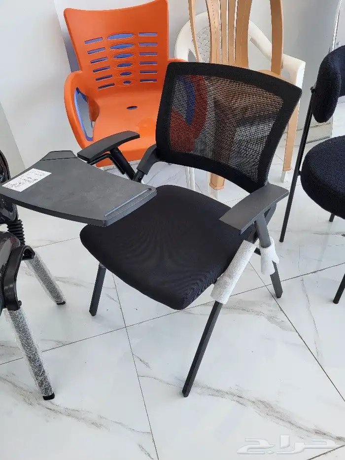 كراسي محاضرات 4