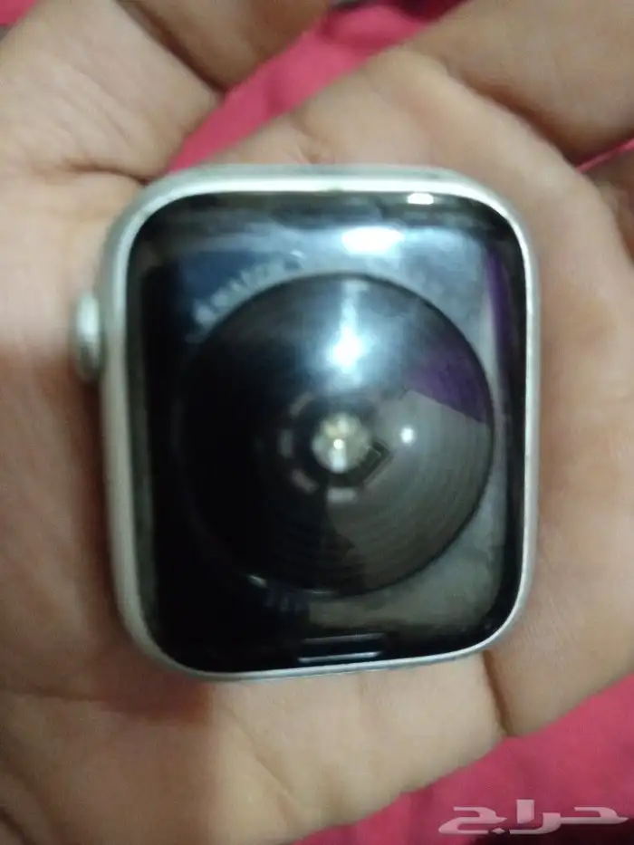ساعه ابل الاصدار السابع أمورها تمام ب800 1