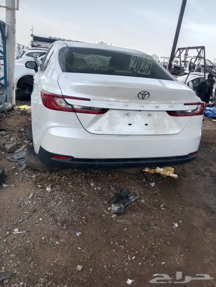 تشليح لبيع قطع غيار كامري بجميع انواعها من موديل 2018الى2025 3