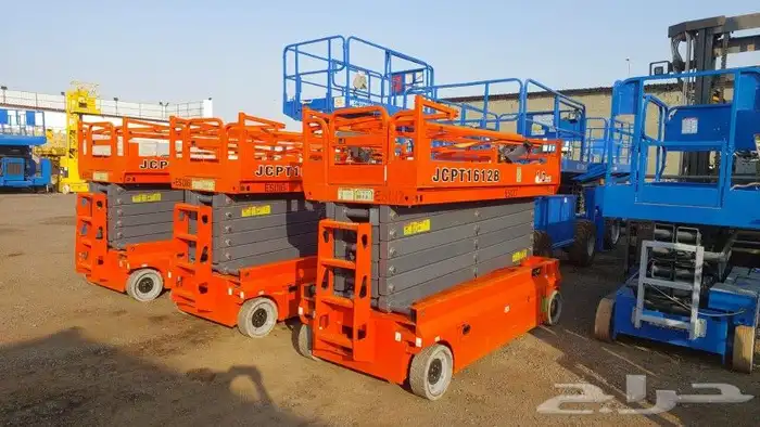 سيزرلفت للايجار رافعه مقصيه للايجار مانلفت للايجار بالرياض 4